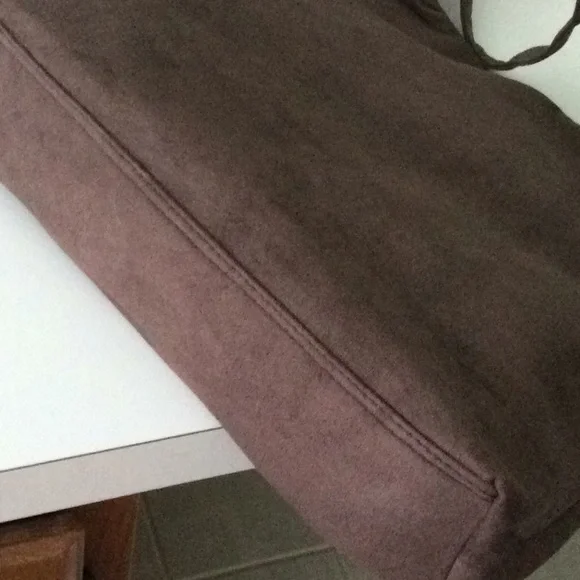 Bella Russo suede slouch handbag - Picture 6 of 8